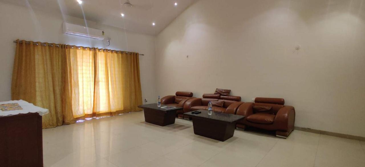 Villa Air 2Bhk Infinity à Igatpuri Extérieur photo