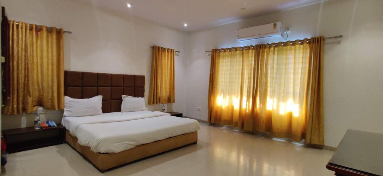 Villa Air 2Bhk Infinity à Igatpuri Extérieur photo